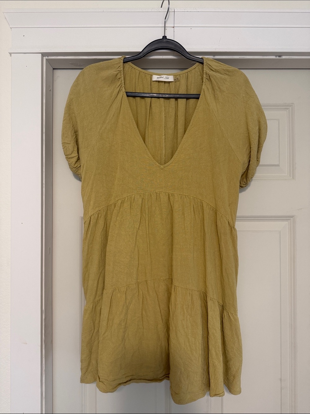 Mustard Seed Olive V-Neck Tiered Tunic with Puff Sleeves